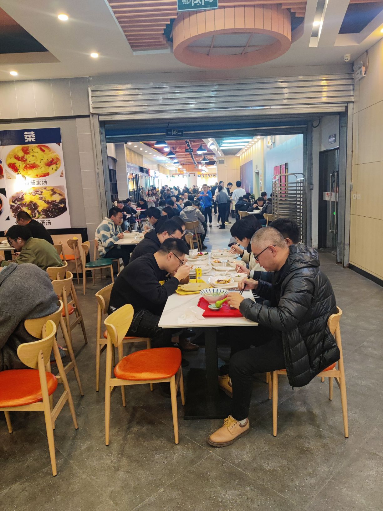 上海阿里中心味之源美食城快餐档口转让