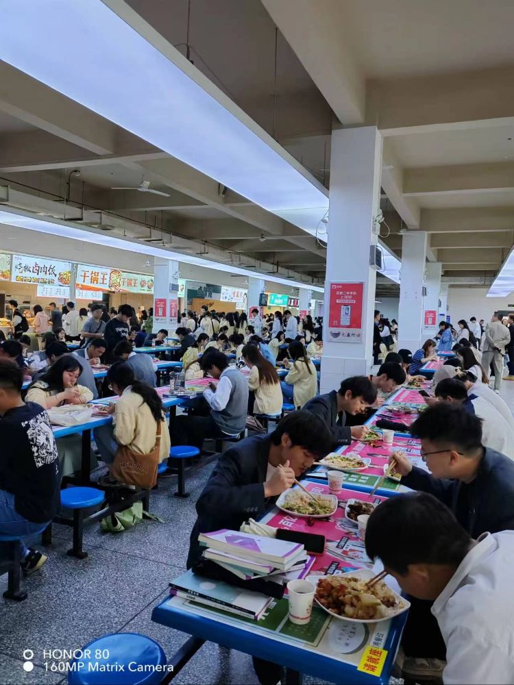四川私立大学招清真中餐拉面出租