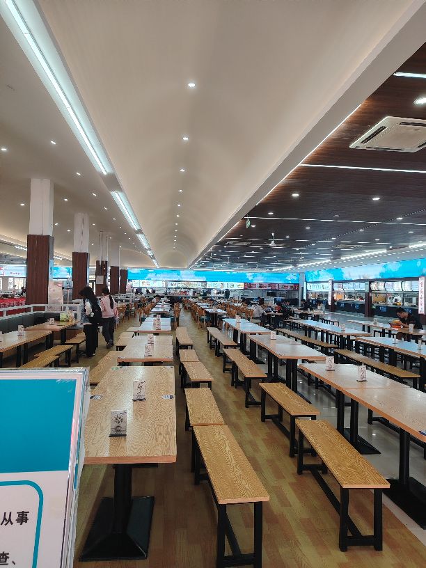 安徽宿州高校新中标食堂餐厅一楼对外直招！