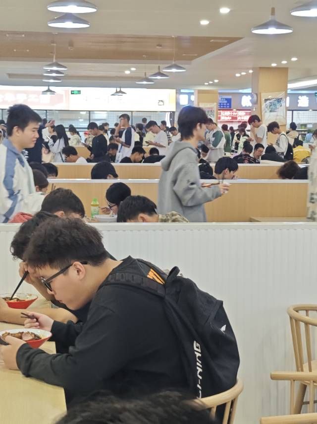 嘉兴市大学食堂档口招租