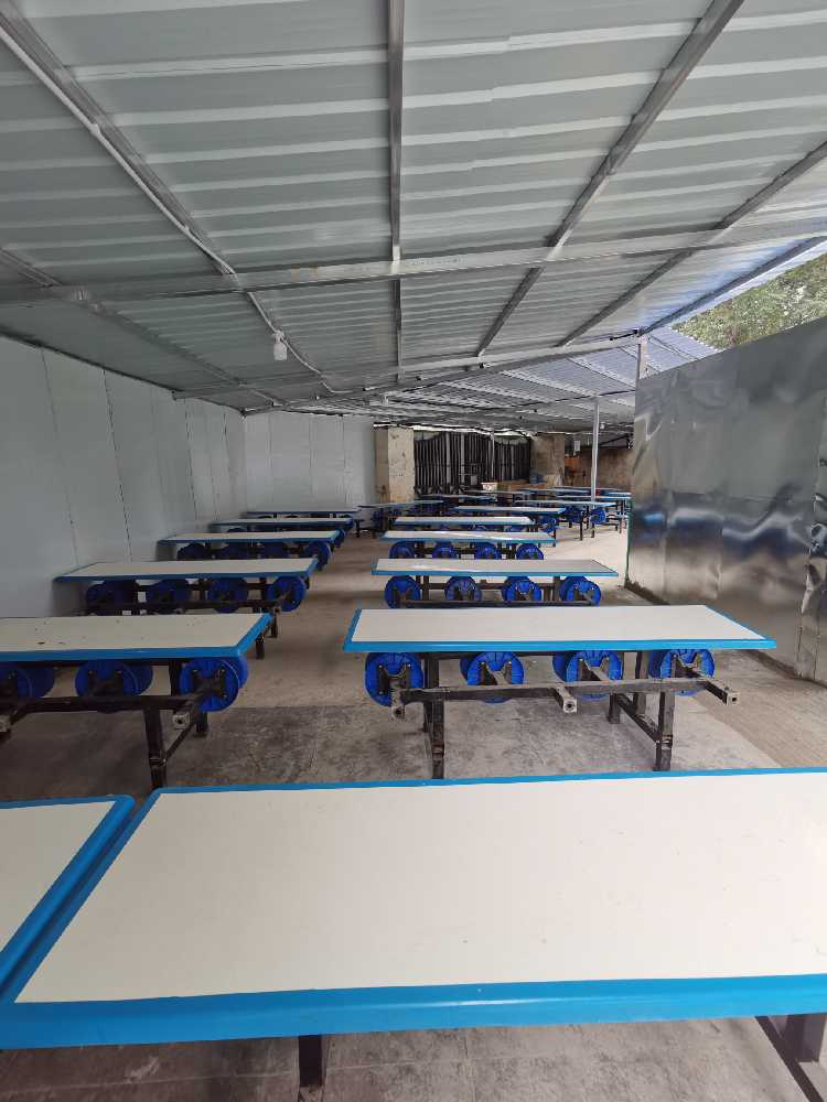 成都武侯區(qū)一工地食堂和小賣部對外轉(zhuǎn)包或合作