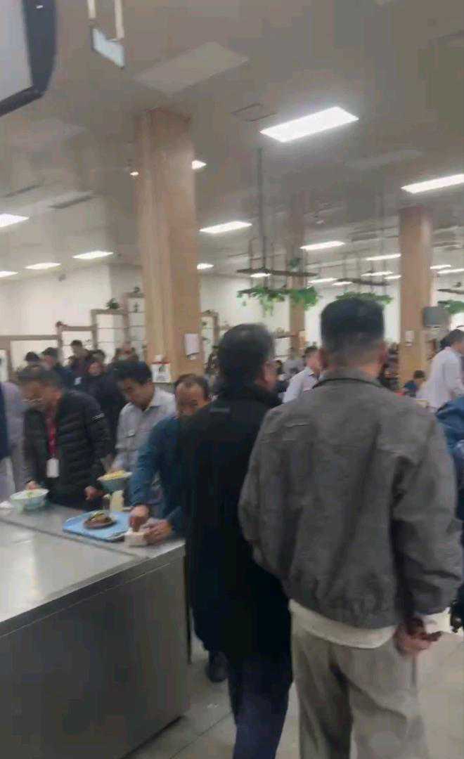成都300人工廠獨家食堂整包