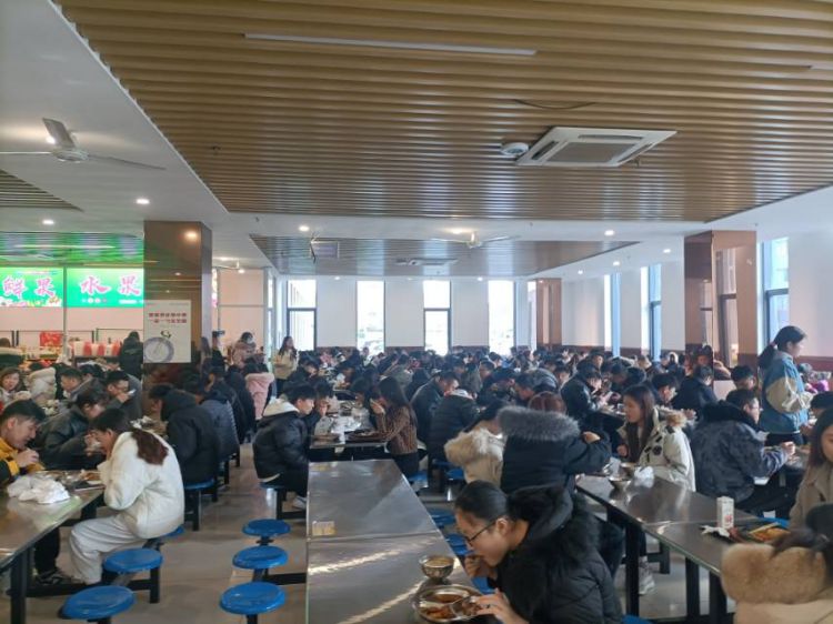 青島大型產(chǎn)業(yè)園餐廳