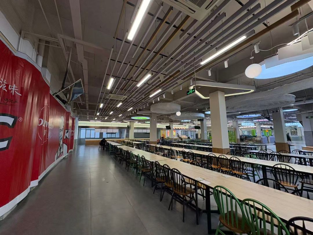 扬州某学院档口直招